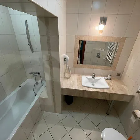 Privet With Bathrom 150m From The ゲストハウス